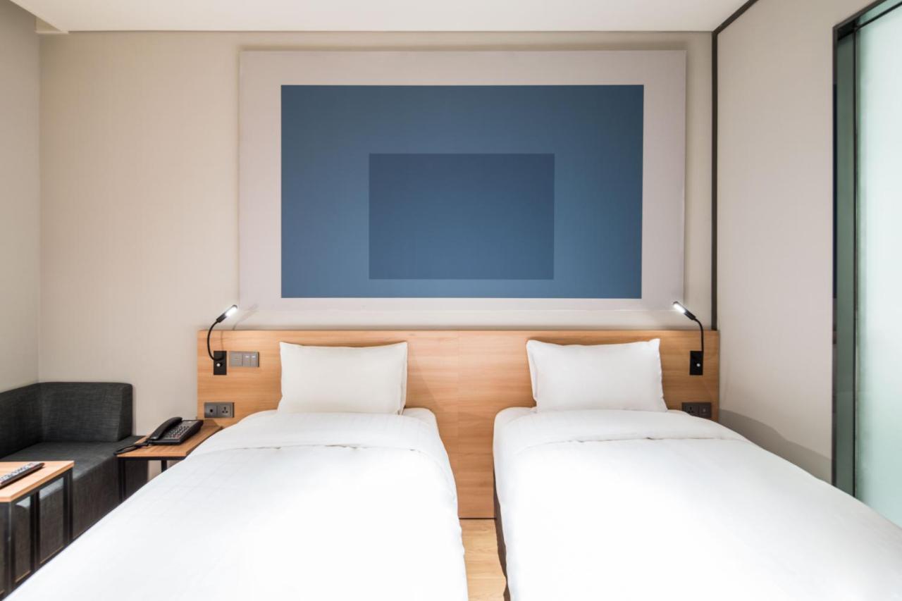 Ibis Ambassador Suwon Hotel Exterior photo